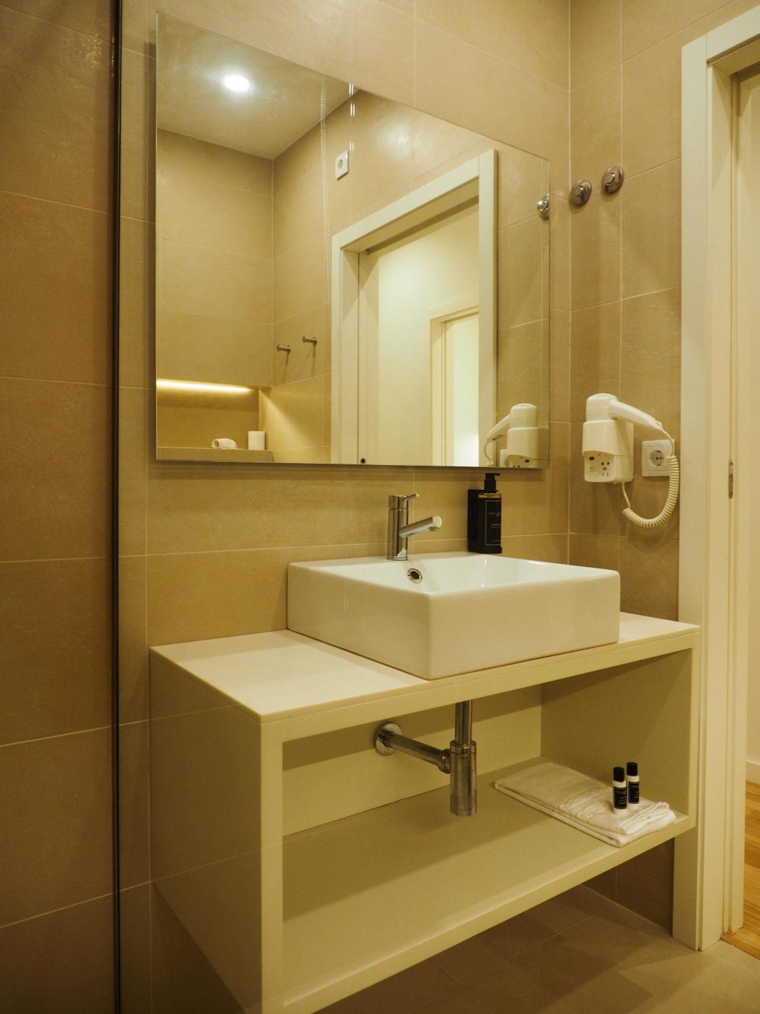 Almarela Apartments Porto Room photo