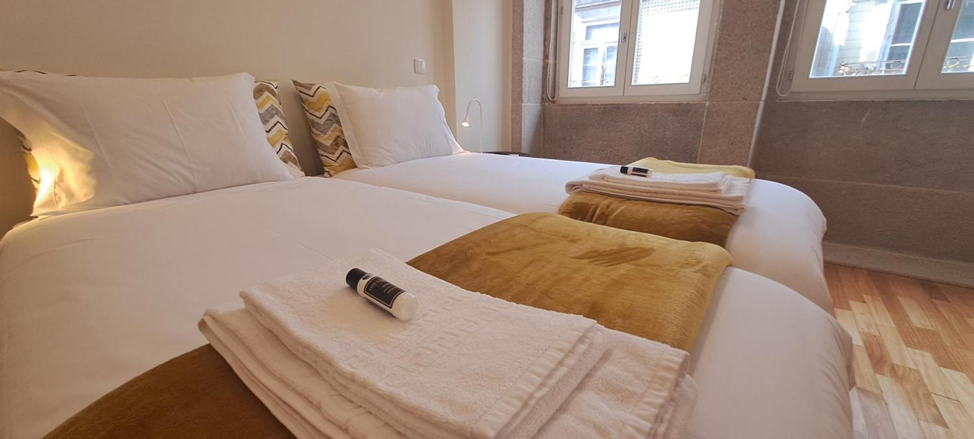 Almarela Apartments Porto Room photo